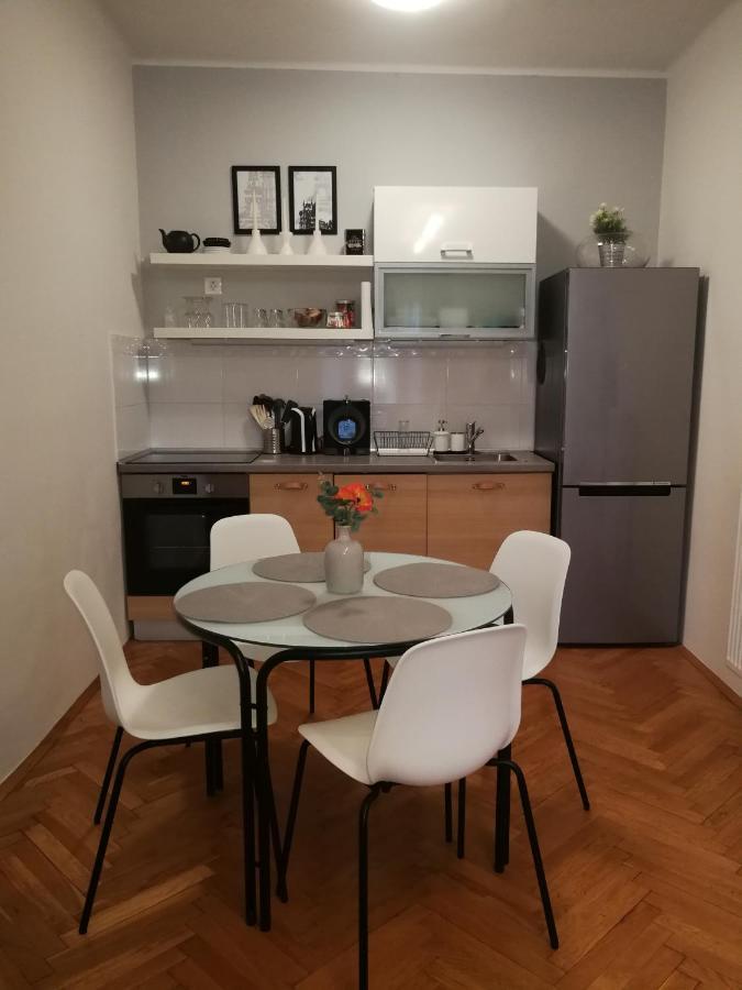 Centrum11 Печ Экстерьер фото